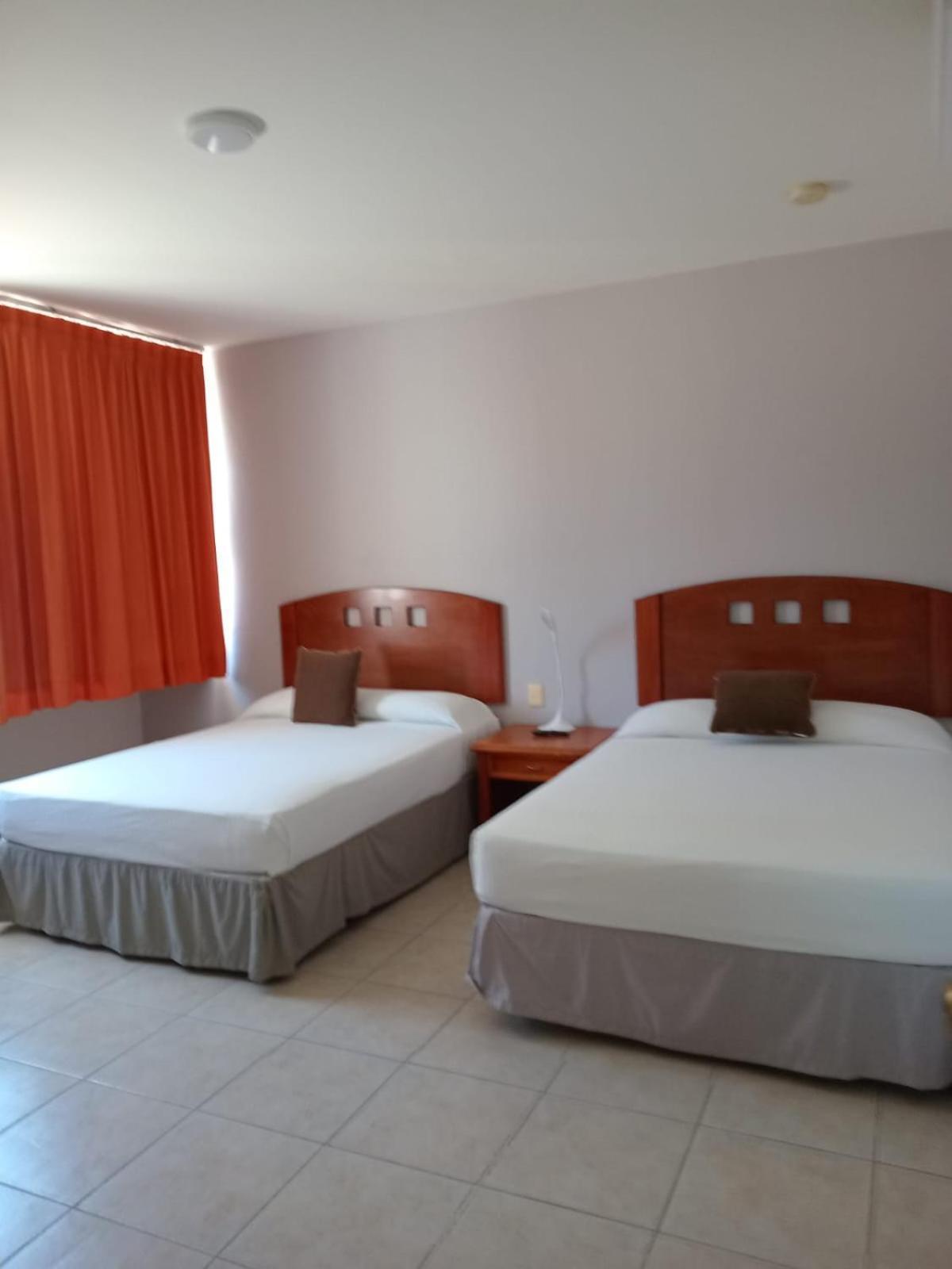Banderas Suites Бусериас Экстерьер фото